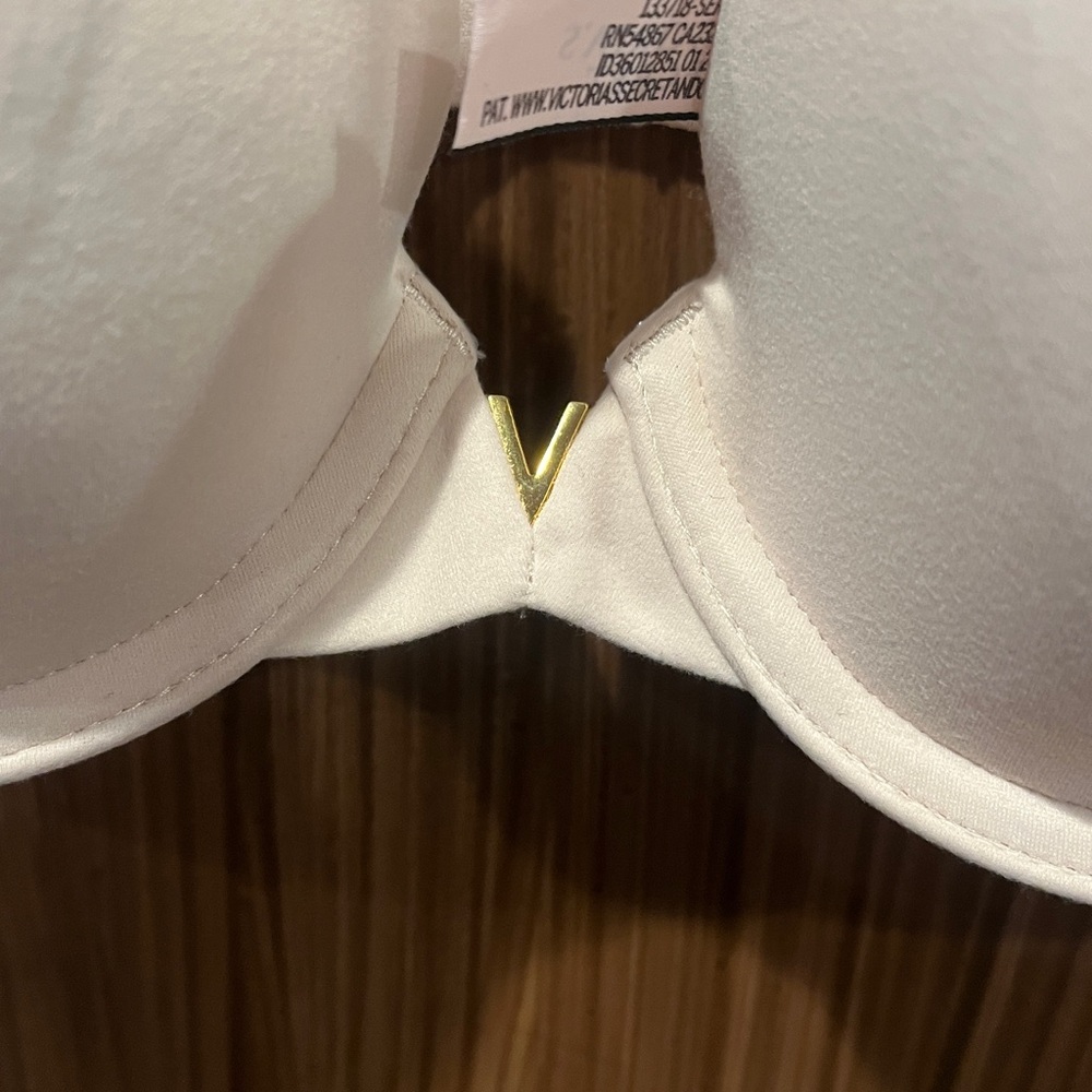 Victorias Secret Freedom Cloud Bra 34B NWT - Picture 3 of 6